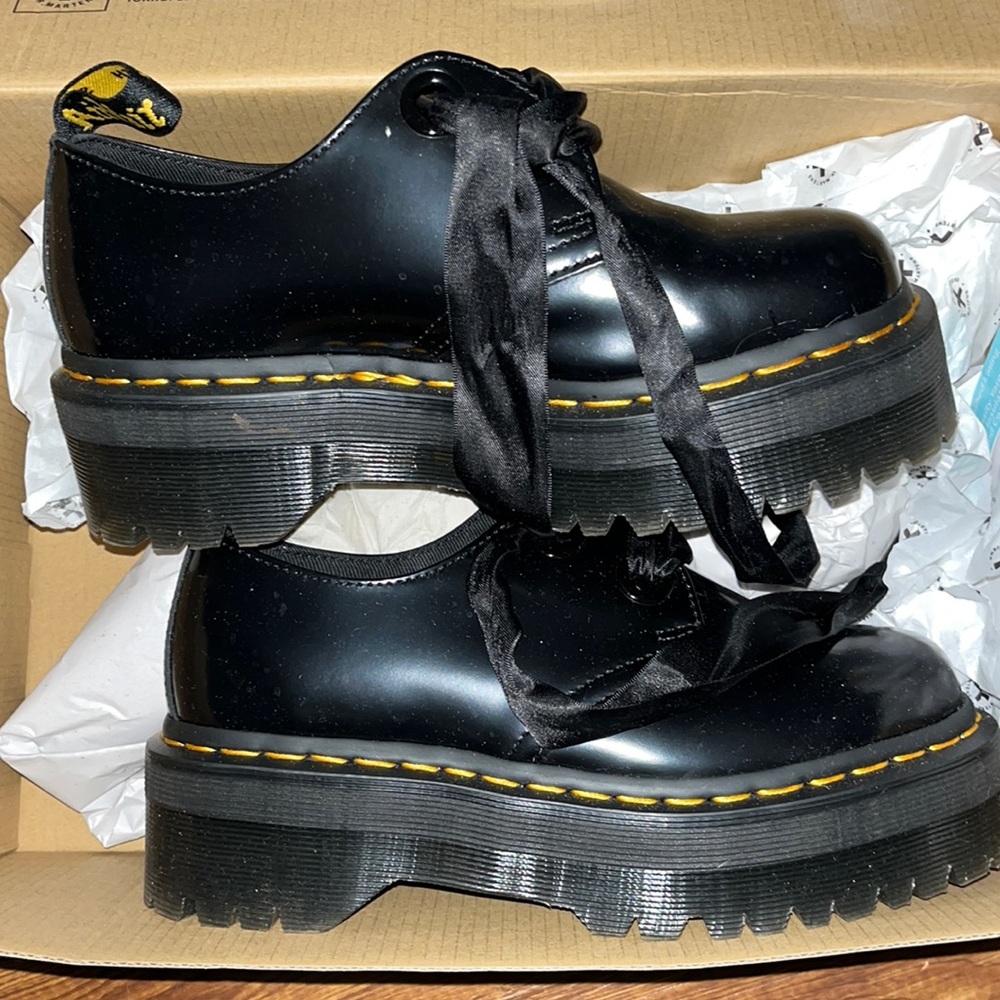Wednesday adams vibe ribbon doc marten platform shoe size 6